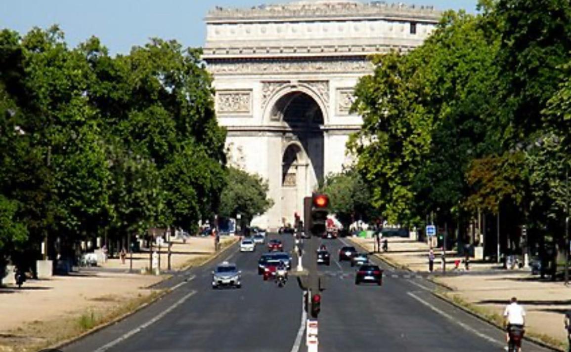 Prestige A Paris Luxe, Calme Et Proche Tour Eiffel Et Champs-Elysees ภายนอก รูปภาพ